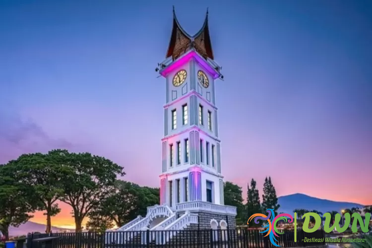 Jam Gadang Sumatra Barat: Pesona Arsitektur dan Keindahan