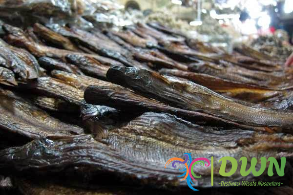 Ikan Asap Selais Riau Kuliner Khas dengan Cita Rasa Tradisional