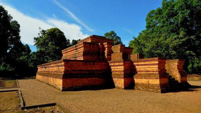 Candi Muara Jambi – Destinasi Sejarah yang Wajib Dikunjungi