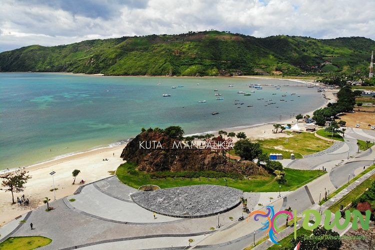 Mandalika: Destinasi Pantai Terbaru yang Menawarkan Keindahan Alam Luar Biasa