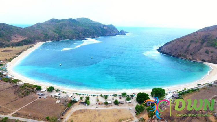 5 Pantai Terindah di Mandalika yang Wajib Dikunjungi