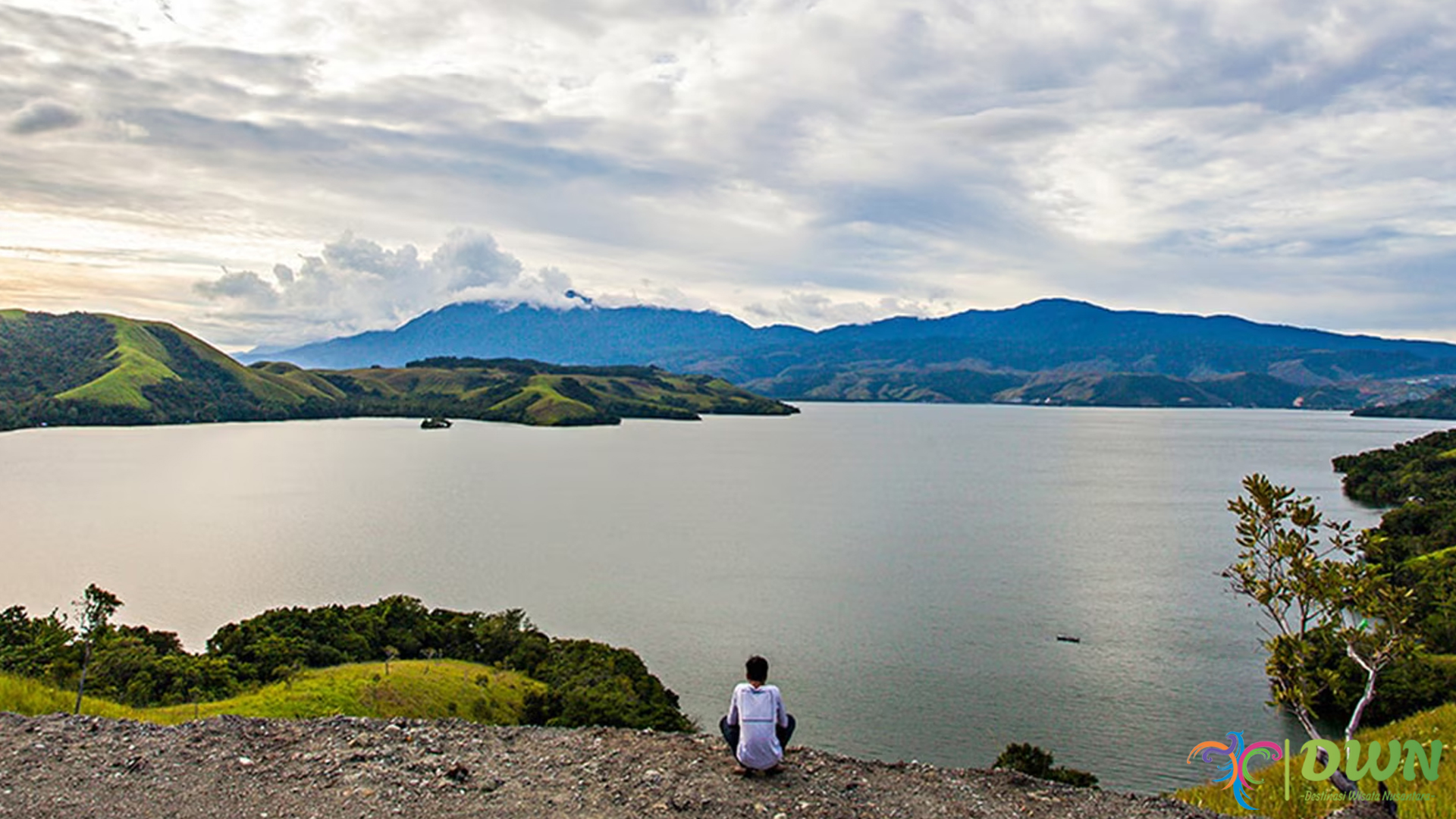 Wisata Sejarah dan Alam Danau Sentani: Destinasi Penuh Pesona