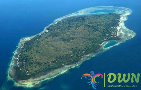 Pulau Karampuang: Keindahan Alam yang Menawan di Sulawesi Barat