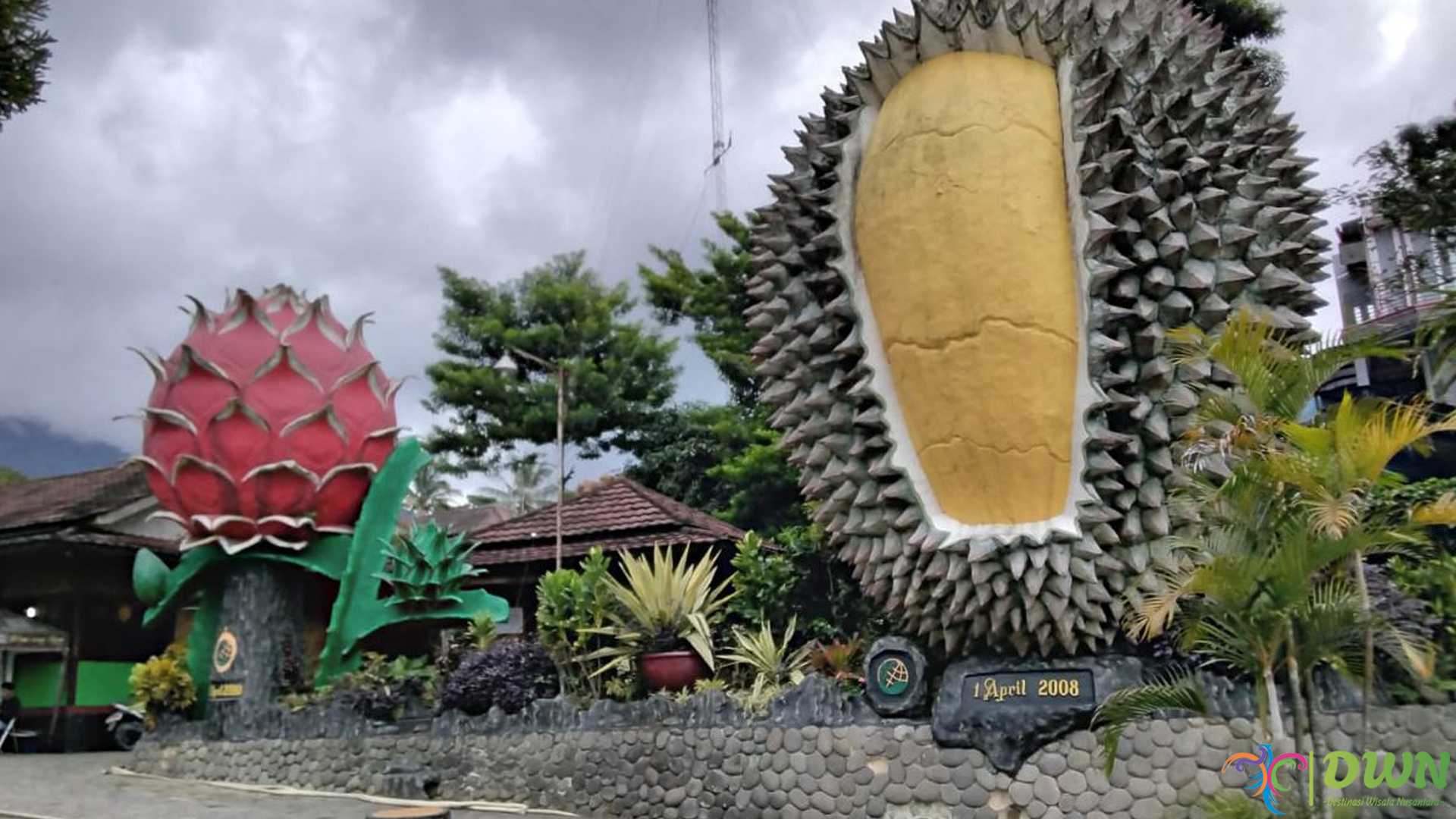 Warso Farm: Tempat Wisata Kekinian untuk Pecinta Buah Durian