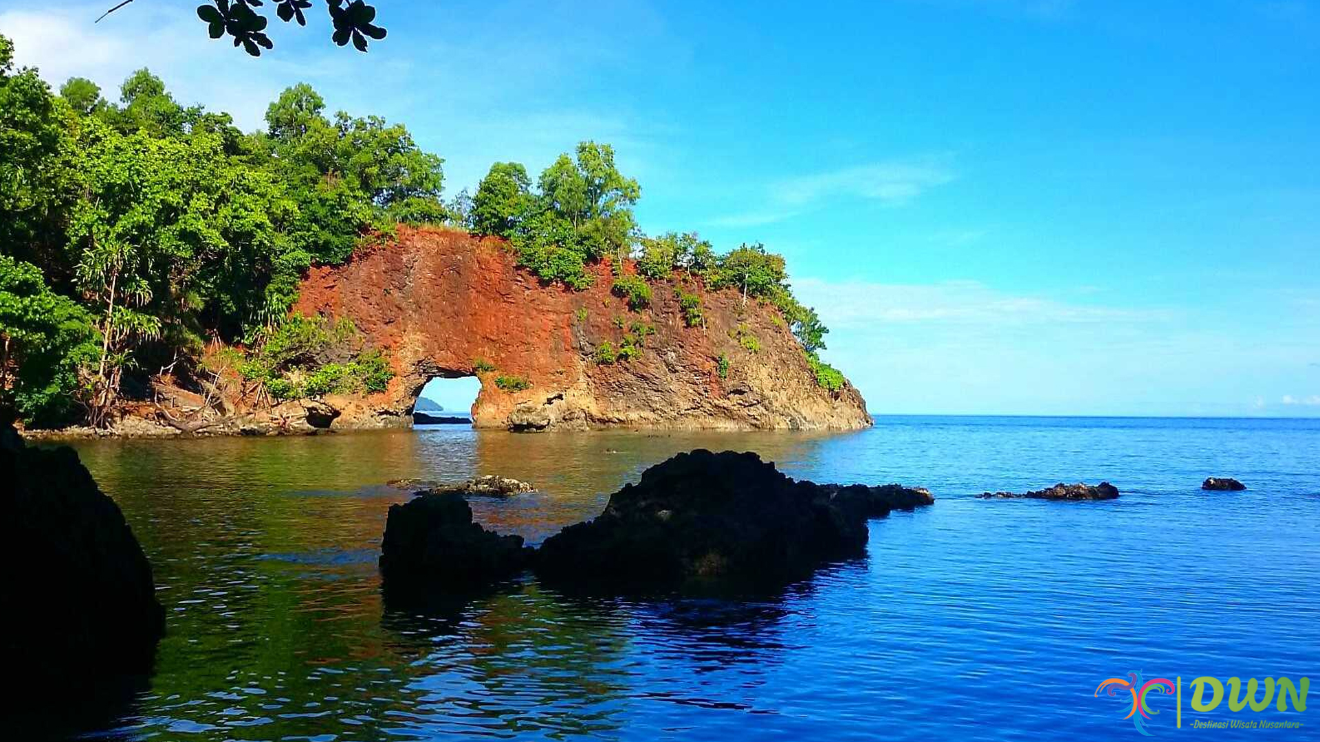 Pantai Pintu Kota: Keindahan Alam dan Sejarah Mengagumkan