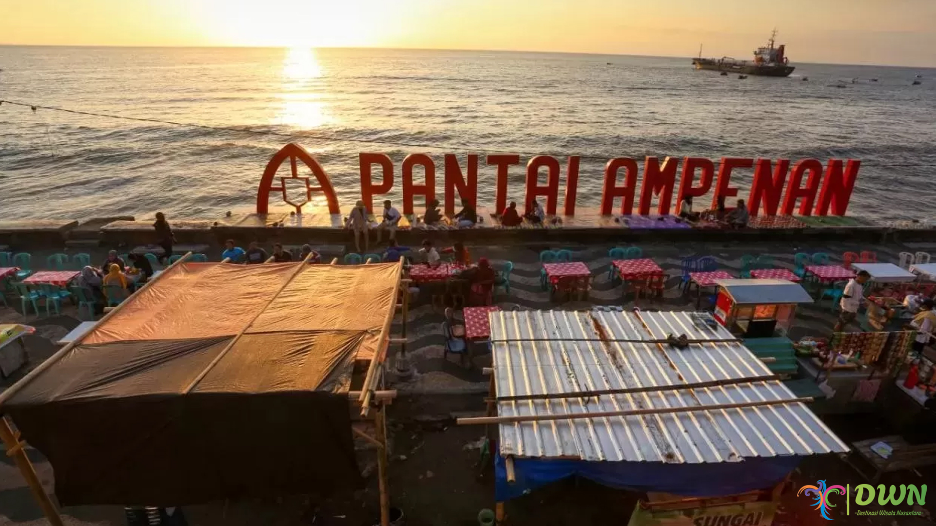 Pantai Ampenan: Kombinasi Keindahan Alam dan Sejarah Lokal