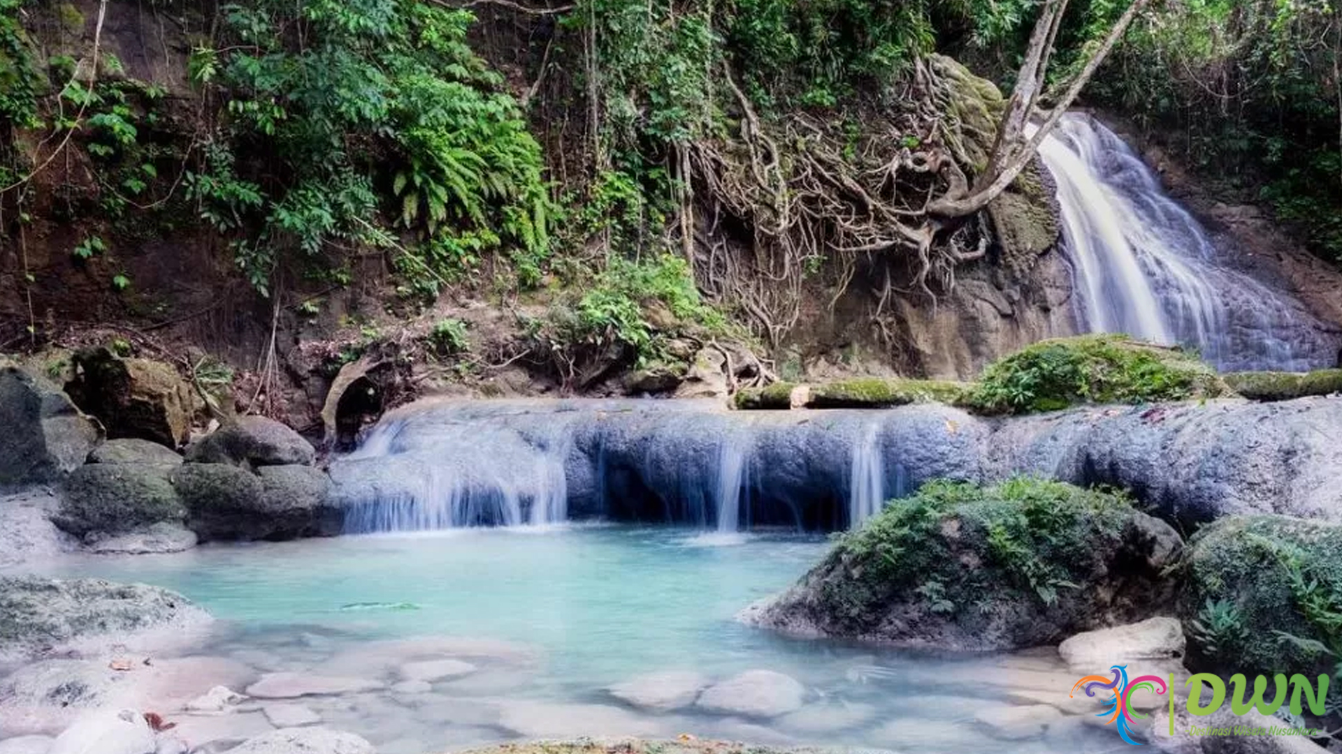 Jelajahi Keindahan Alam Papua: Air Terjun Wafsarak Menanti