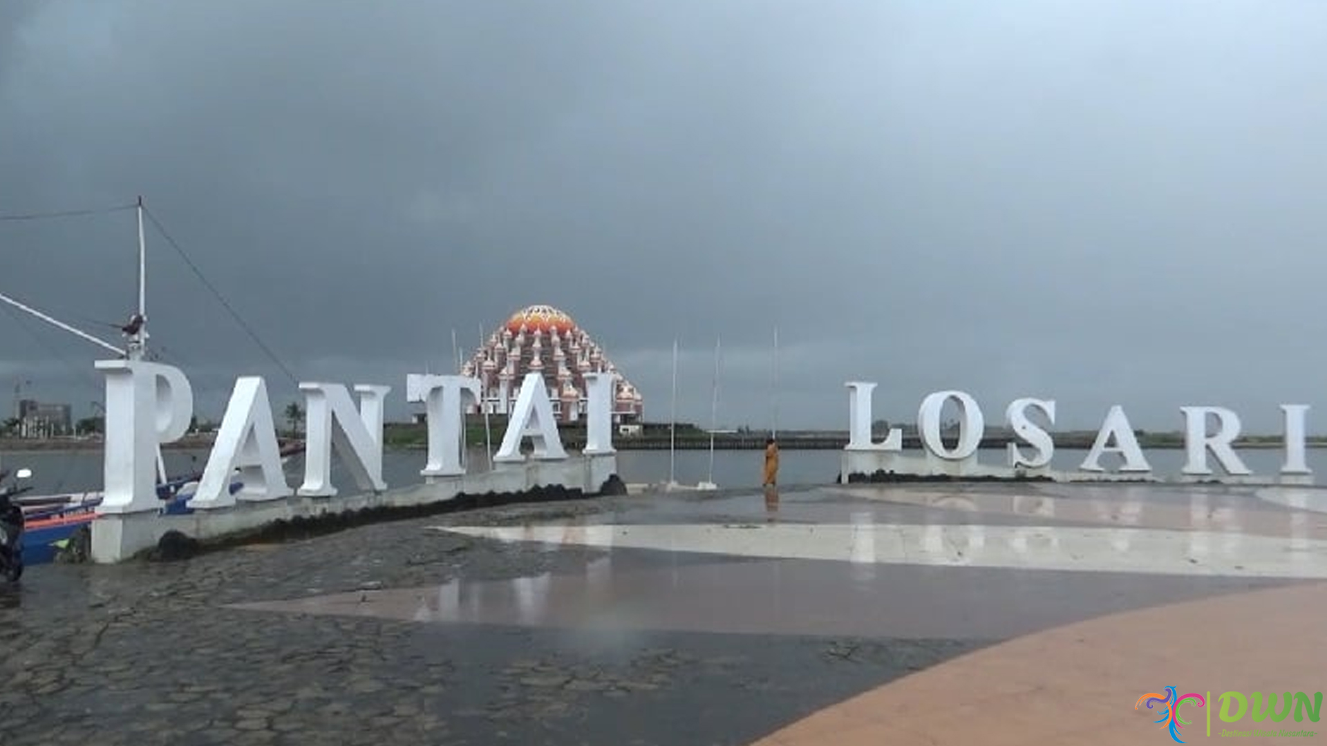 Keindahan Sunset di Pantai Losari, Destinasi Wajib di Makassar