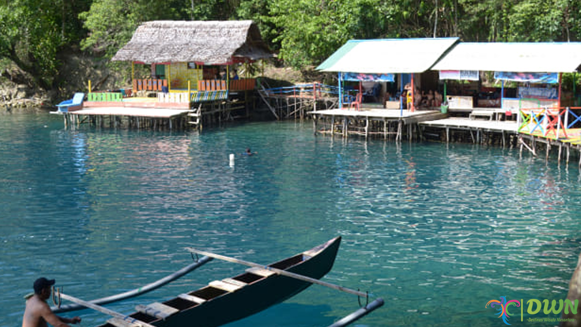 Pesona Pantai Lubang Buaya: Laut Biru dan Pasir Putih Eksotis