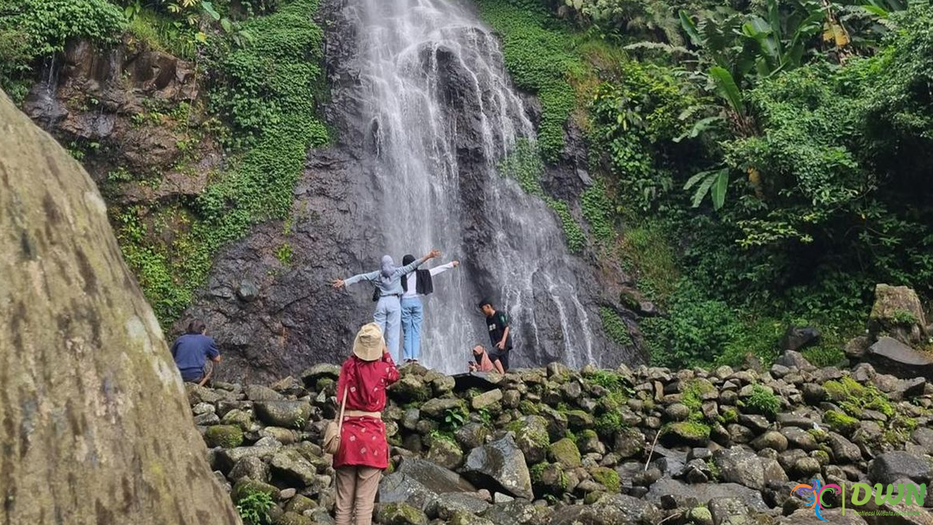 Curug Cijalu: Surga Tersembunyi bagi Pecinta Alam dan Petualang