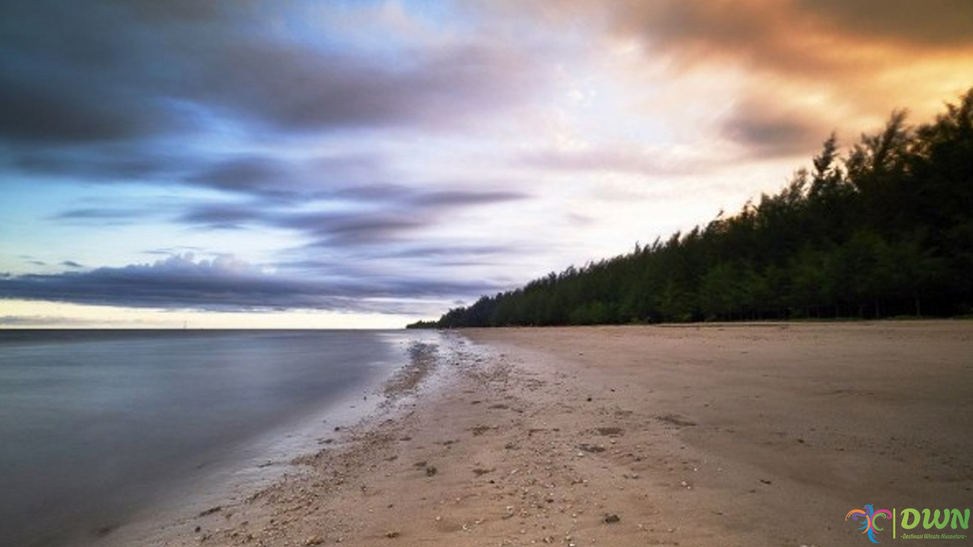 Pantai Lamaru: Liburan Tenang dengan Alam Laut yang Memukau